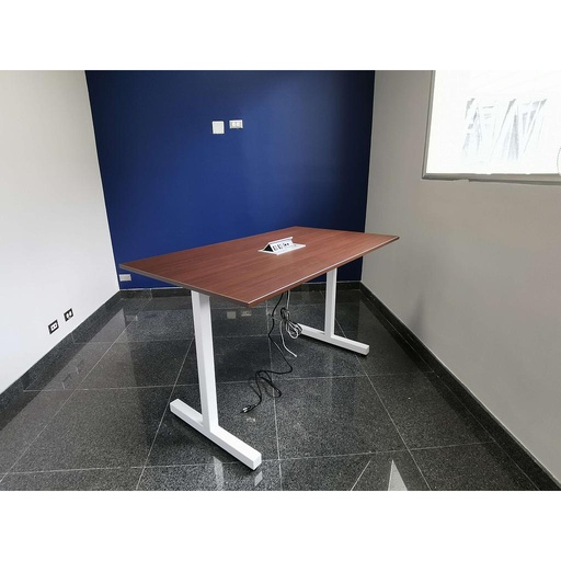 [MR-MR-16] Mesa de reuniones rectangular, con caja de voz y datos